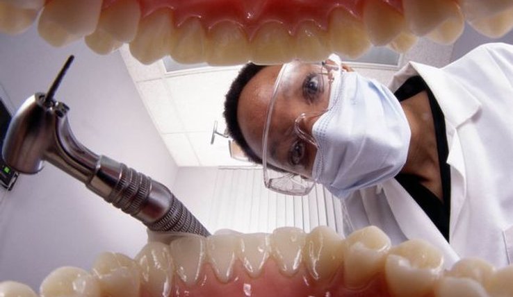 L’anestesia dal dentista: la guida definitiva